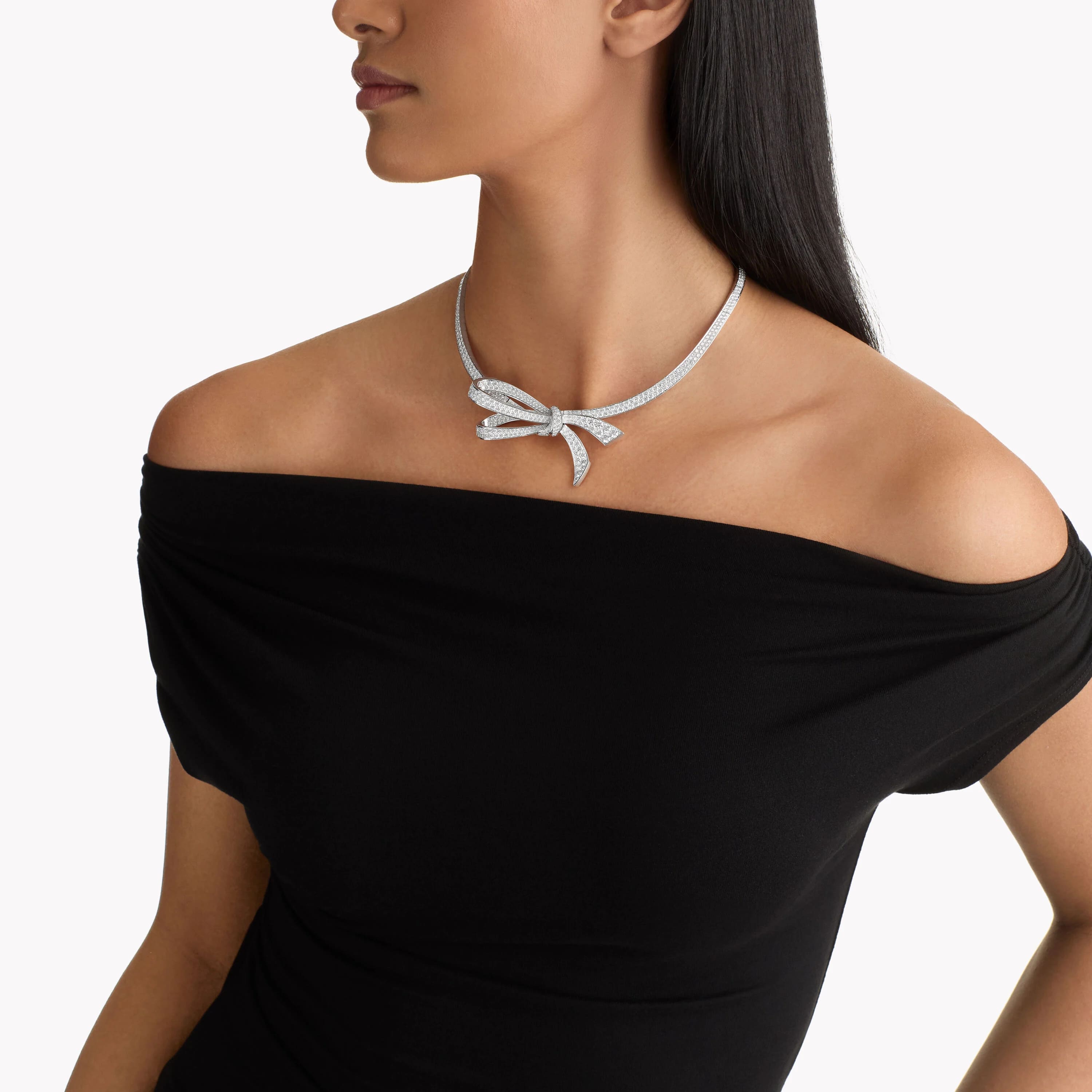 Qızıl və Brilyant Bant Dizaynlı Boyunbağı - hover